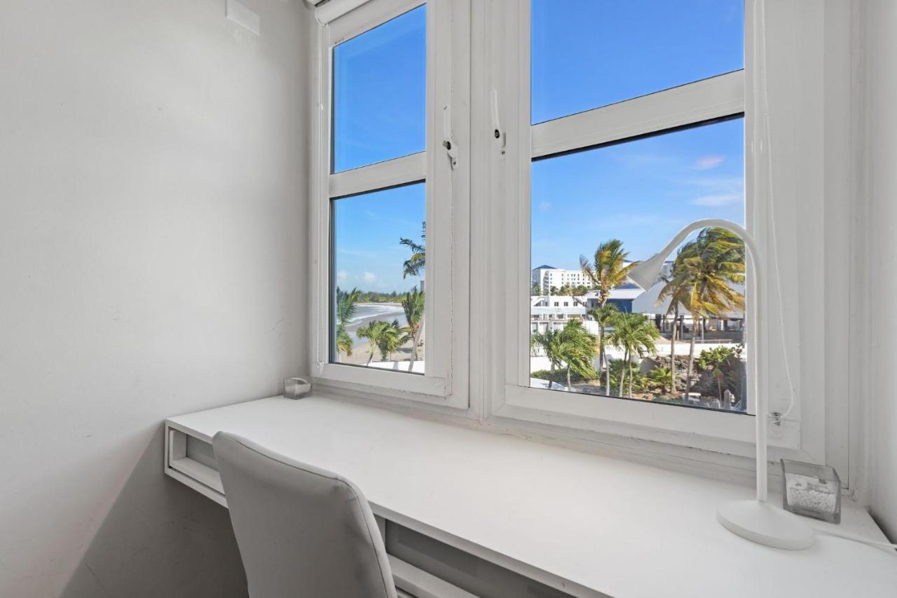 Amapola Seaside Beach Front Apartment San Juan Exterior photo